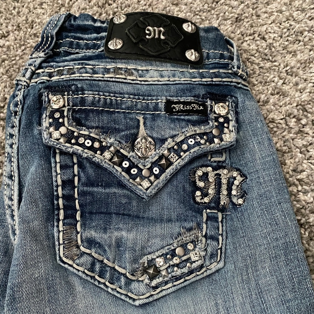 Miss Me Size 27 Straight Leg Jeans